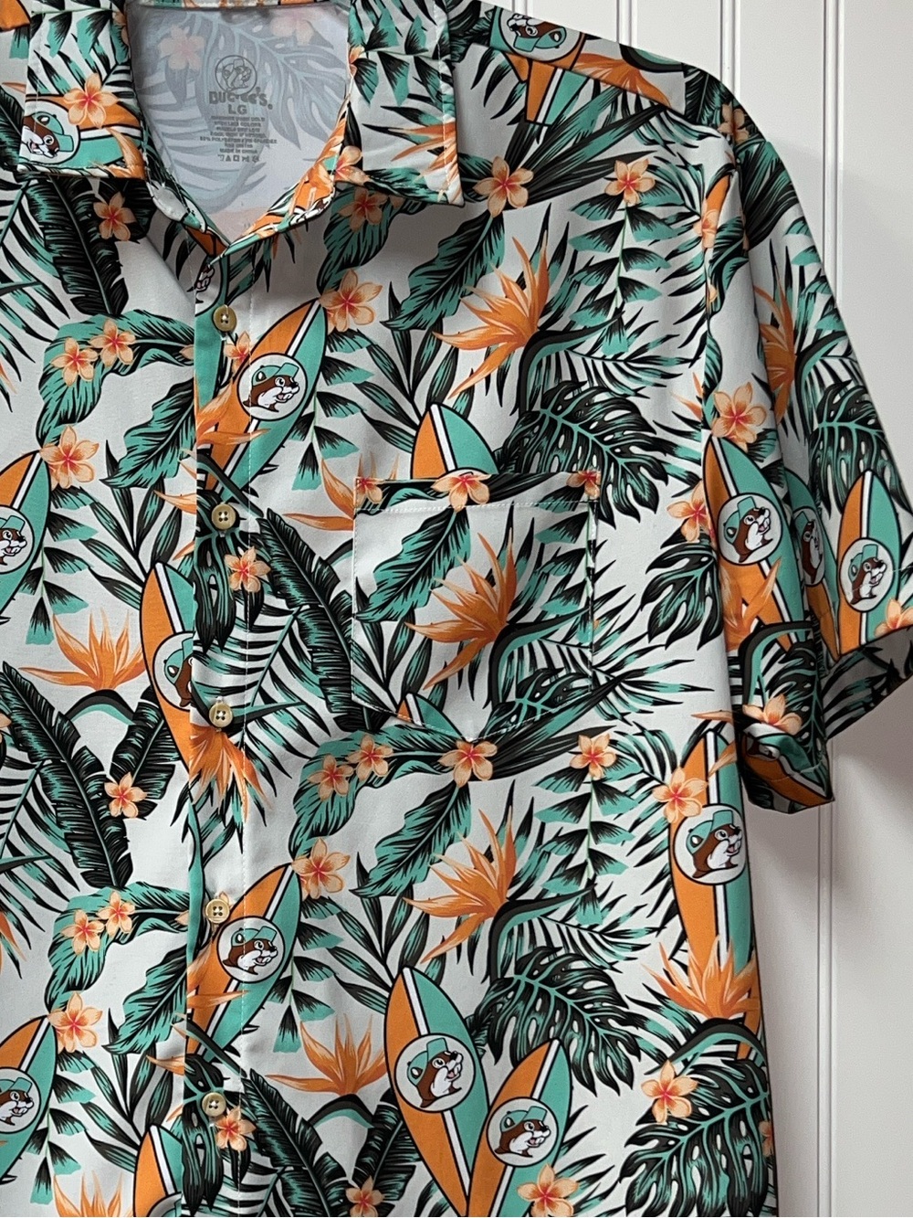 Bucees Hawaiian Surfboard Shirt L